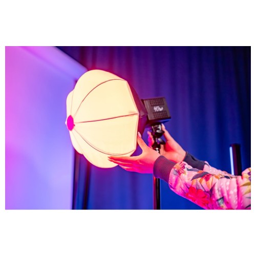 softbox-lantern-newell-30-cm-mini-bowens-do-lampy-tara-rbl24-11-cqcc.jpg