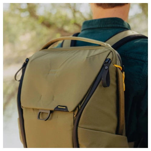 plecak-peak-design-everyday-backpack-20l-v2-kelp-oliwkowy-rbl24-10-1bld.jpg