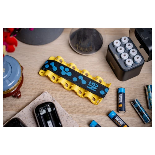 Organizer na baterie AA etui pojemnik akumulatorki Newell BattHolder zolty