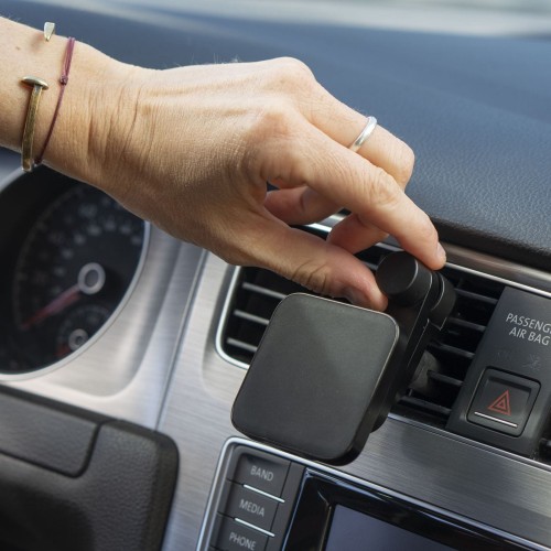 Car-Mount-Vent-Charging_M-CM-AD-BK-1_05.jpg