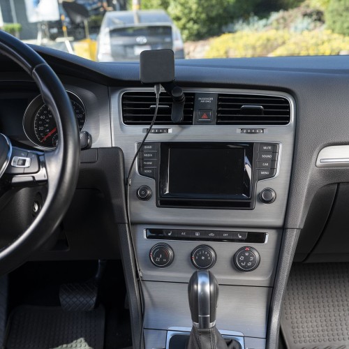 Car-Mount-Vent-Charging_M-CM-AD-BK-1_07.jpg