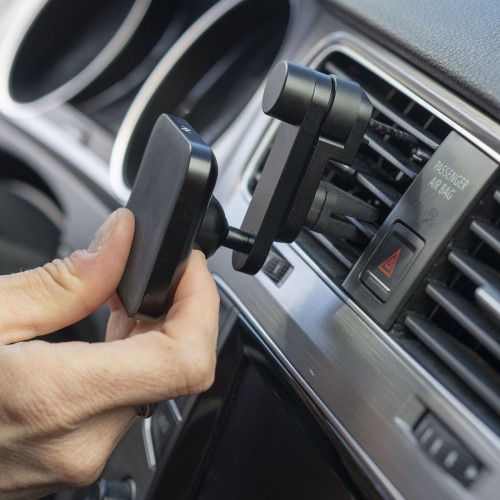 Car-Mount-Vent-Charging_M-CM-AD-BK-1_10.jpg