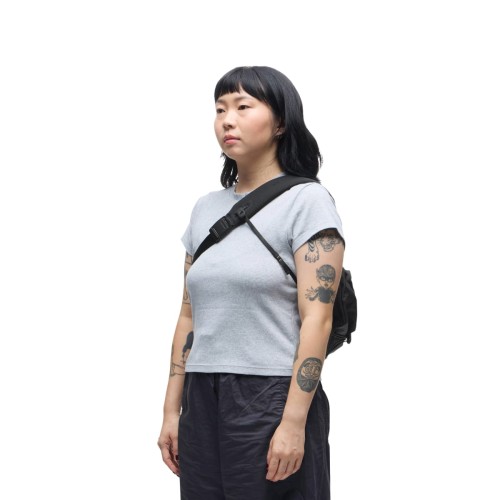 Outdoor Sling 7L Cloud_BAS-7-CD-1_Studio_06.jpeg