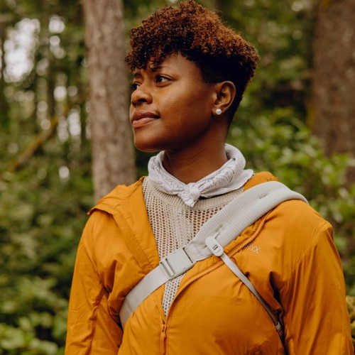 Outdoor Sling 7L Cloud_BAS-7-CD-1_Studio_08.jpeg