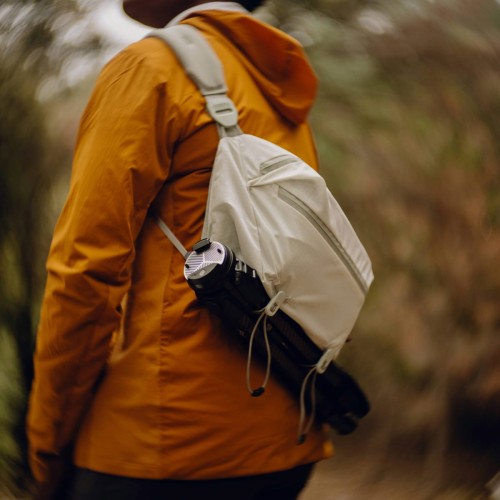 Outdoor Sling 7L Cloud_BAS-7-CD-1_Studio_10.jpeg