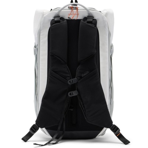 Outdoor Backpack 25L Cloud_BABP-25-CD-1_Studio_03.jpeg